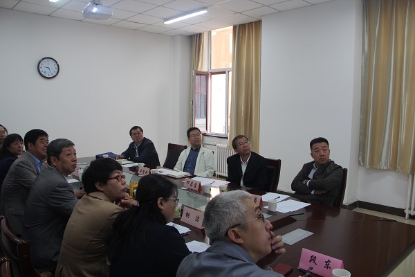金智新院士到我校经济管理学院调研 金智新院士到我校经济管理学院调研